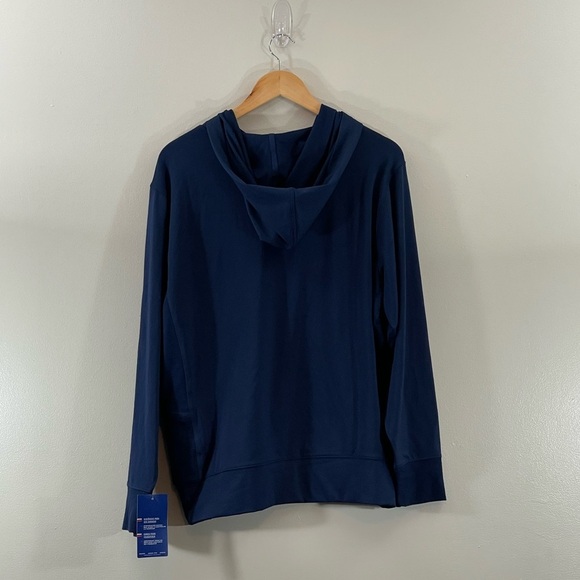 NWT Navy Champion Hoodie, Men’s Medium, Moisture Wicking, Fleece Lining - Picture 2 of 5